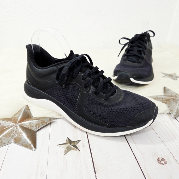 Lululemon Chargefeel Low Womens Workout Shoe Black White Anchor Sneakers Size 10 - Picture 2 of 11